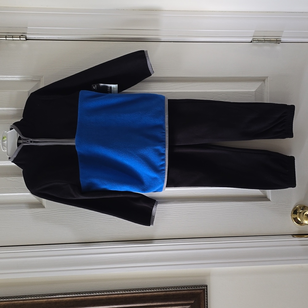 OKIE DOKIE BRAND TODDLER BOYS BLUE AND BLACK 2 PIECE FLEECE SET SIZE 2T